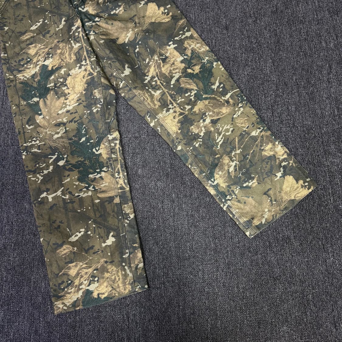 칼하트wip 싱글니 카펜터 카모플라쥬 데님 팬츠 상품이미지8