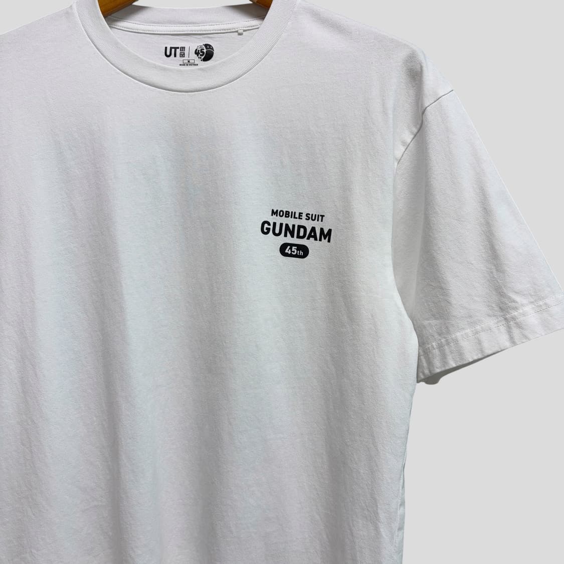 (M)유니클로 UT 건담 45주년 반팔티셔츠 상품이미지2