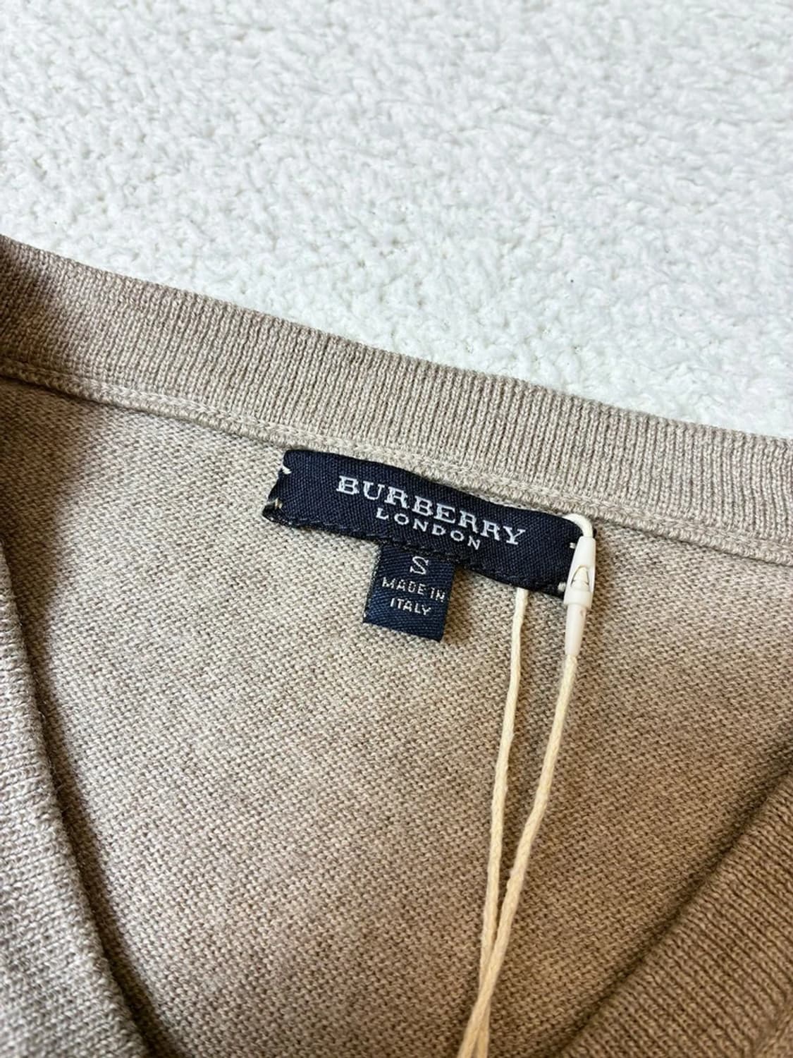 버버리 00's 퓨어 뉴 울 니트 조끼 PN8028 상품이미지6