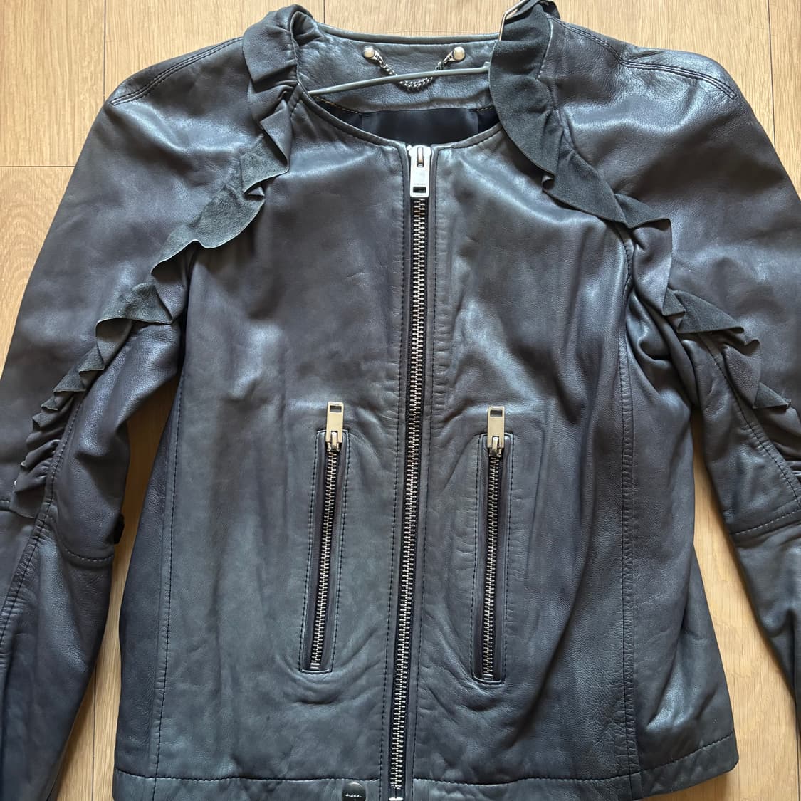 DIESEL 디젤 그레이 프릴레더자켓 상품이미지7