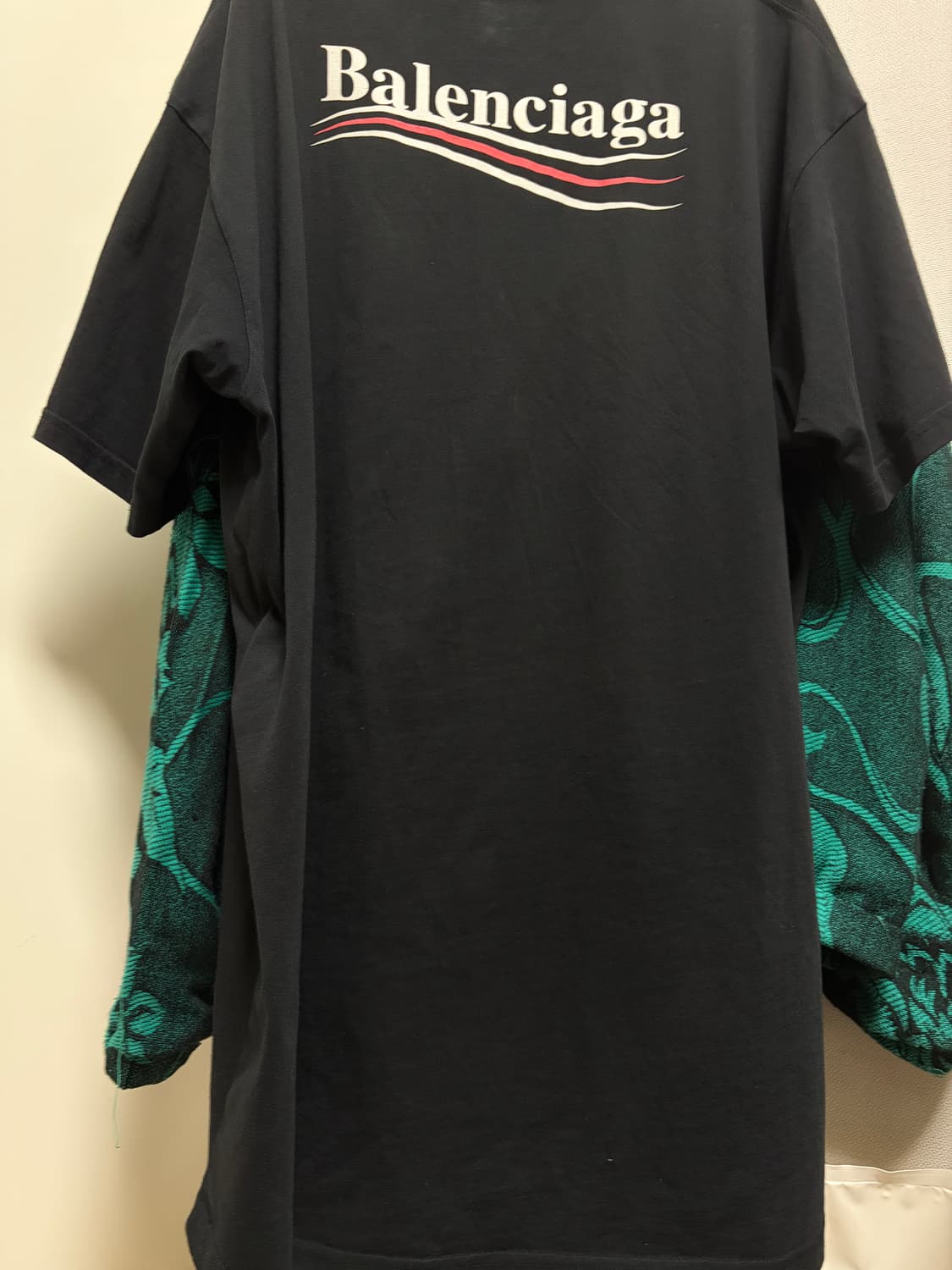 발렌시아가 웨이브로고 반팔 블랙L 상품이미지6