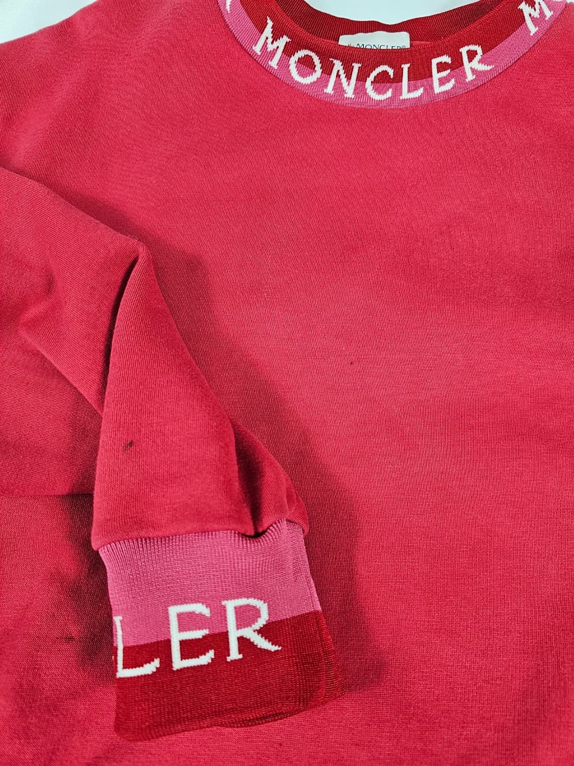 몽클레어레터링맨투맨 상품이미지3