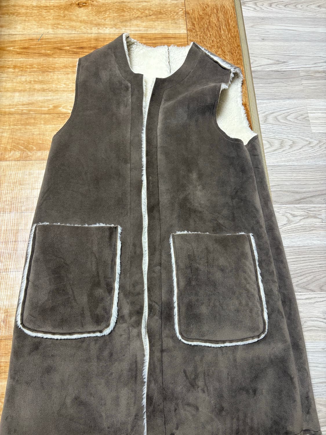 무스탕 조끼 상품이미지1