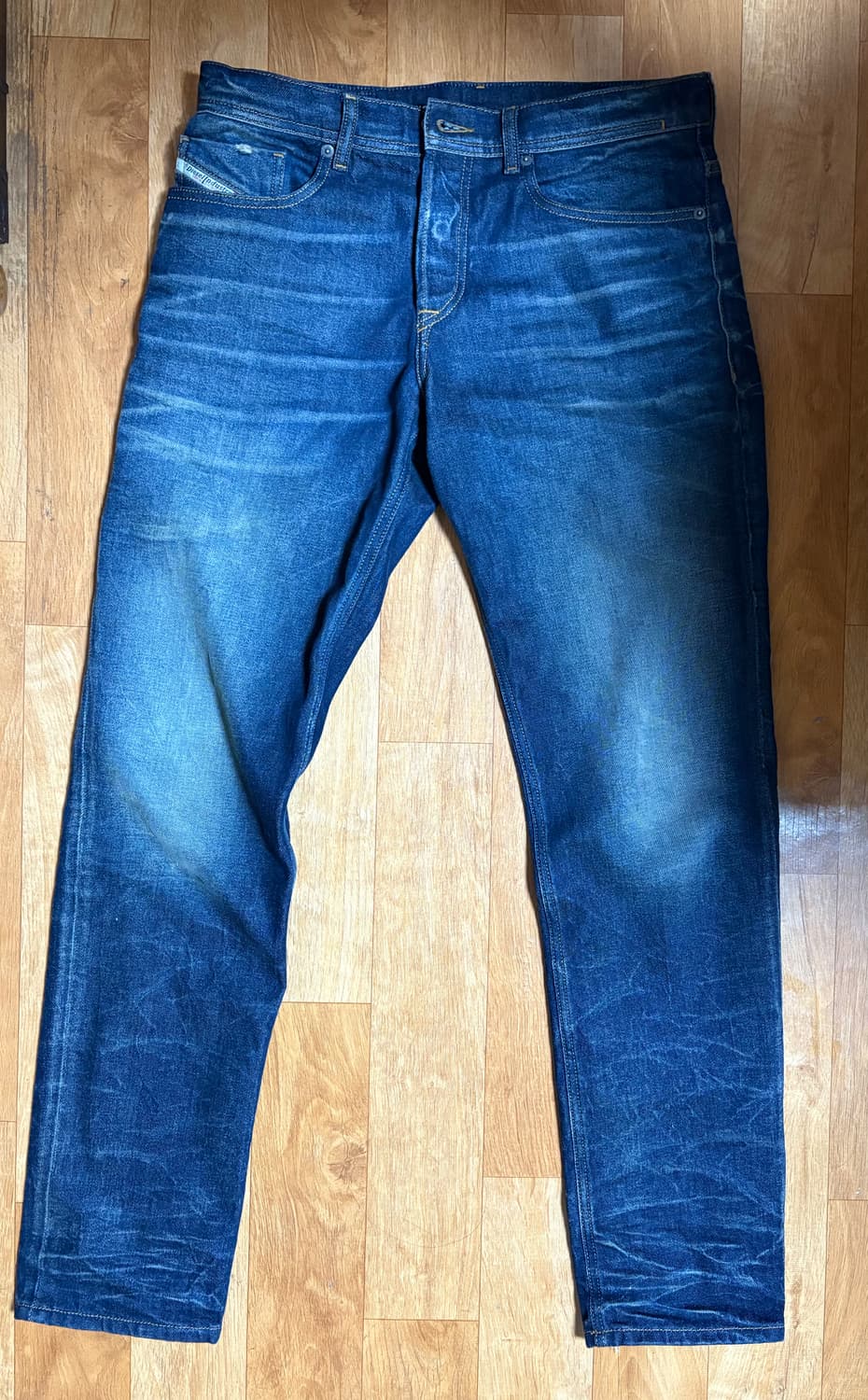 디젤 2023 D-Finitive 워싱진 32*32 상품이미지1