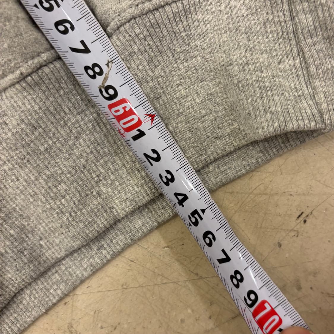 챔피온 스몰로고 그레이 맨투맨 상품이미지4