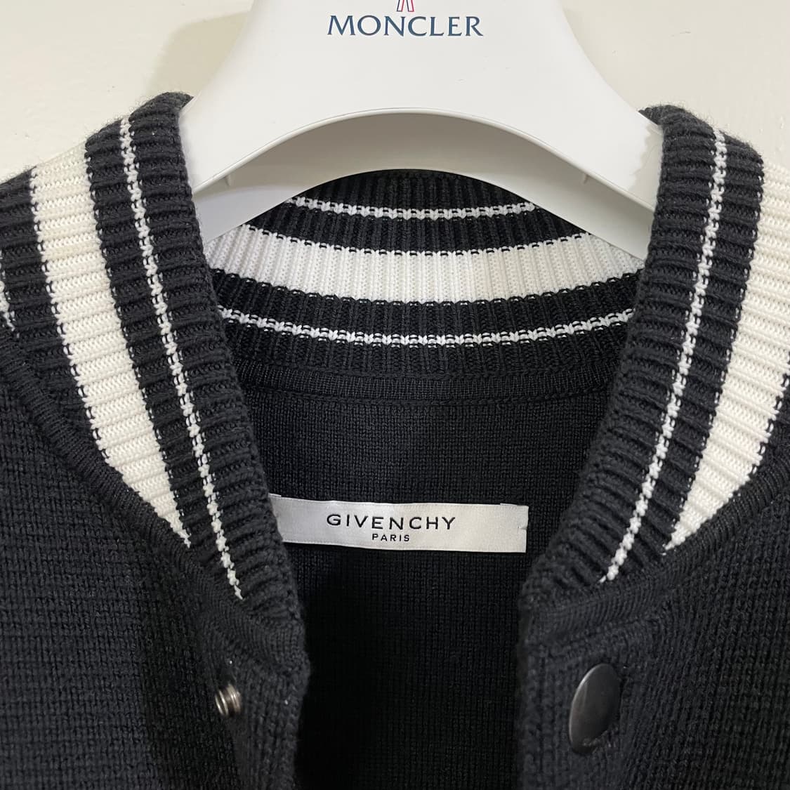 지방시 백로고 니트 바시티 자켓 상품이미지7