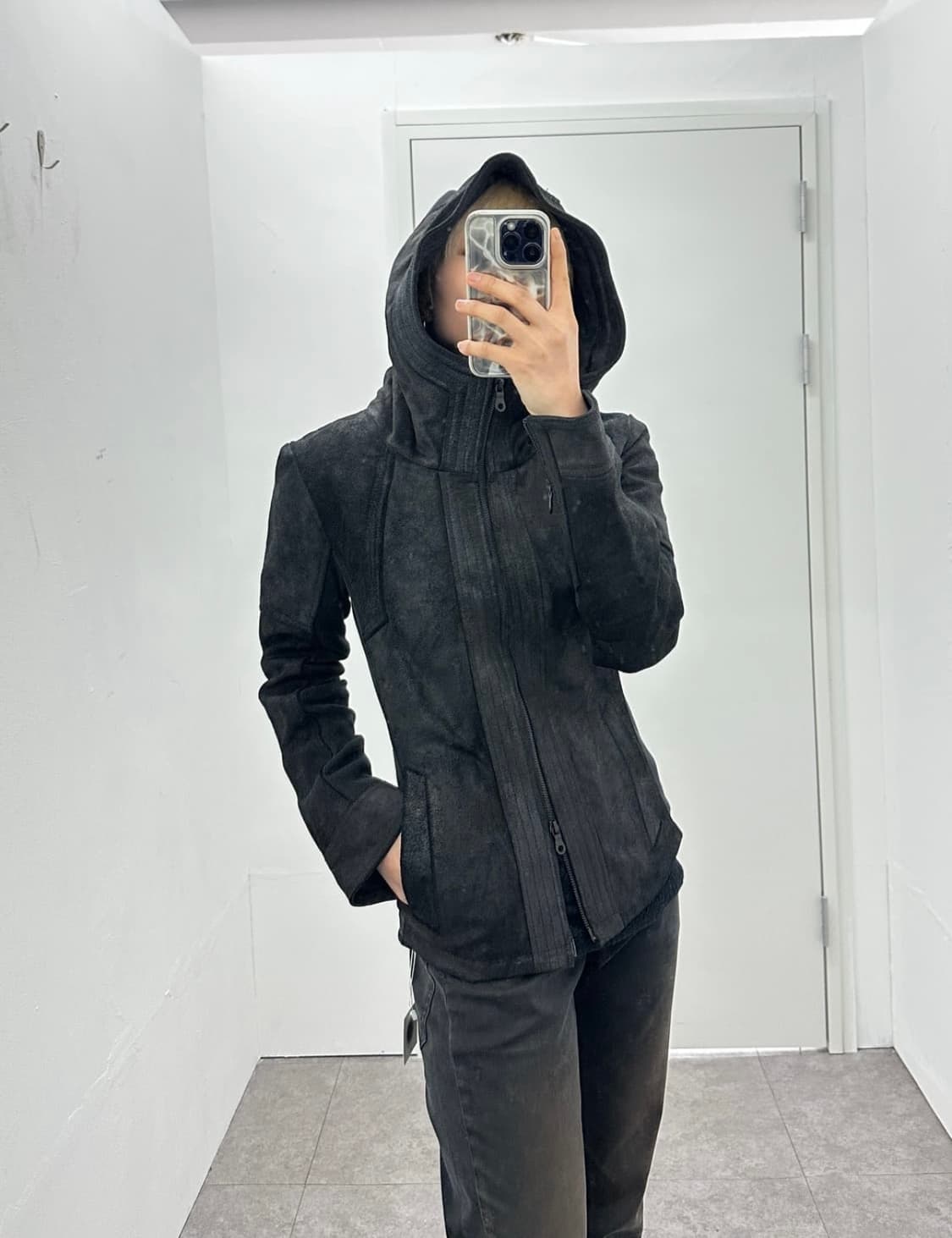 NO ID. Sculpted Cowhide High Neck Jacket 상품이미지5