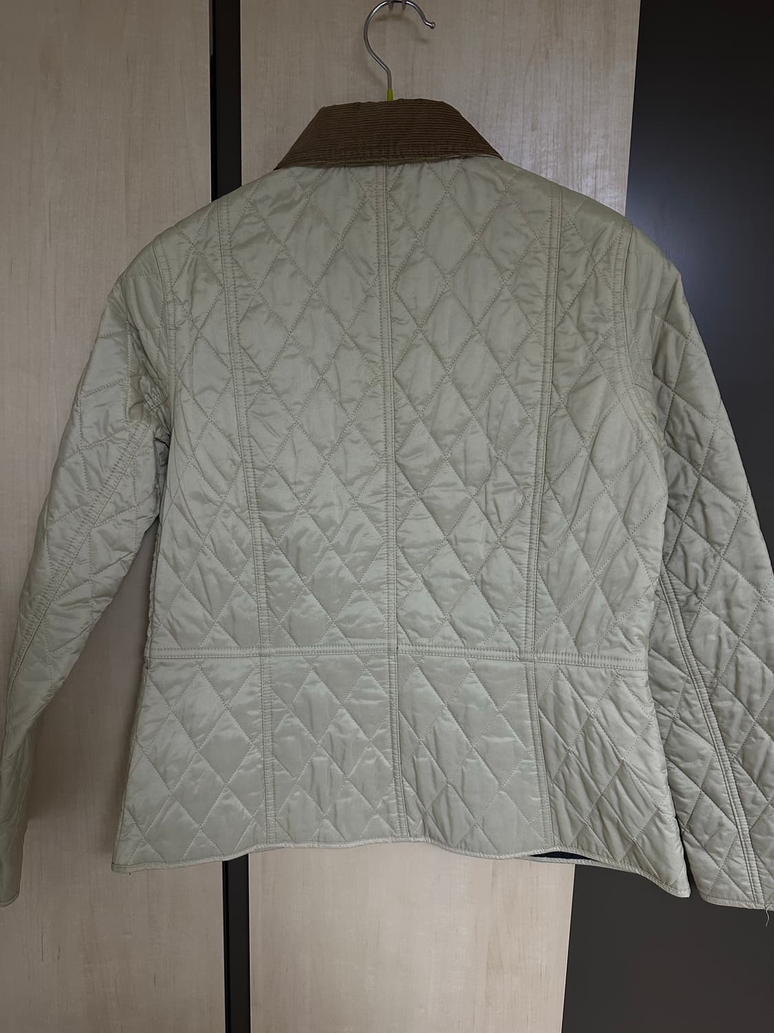 바버 Summer Liddesdale 퀼팅 자켓 베이지 상품이미지3