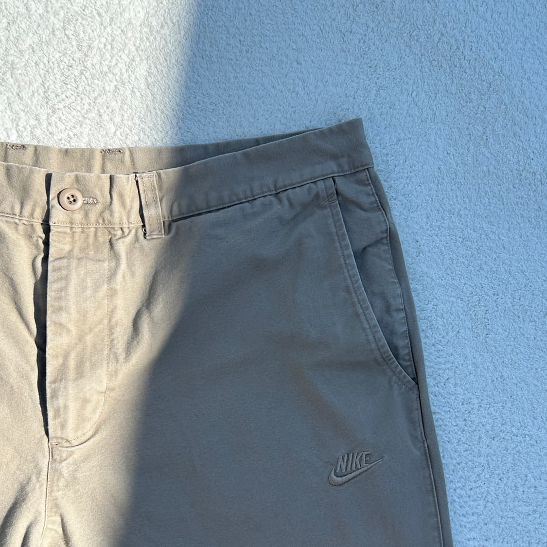나이키 베이지 로고 치노 팬츠 상품이미지1