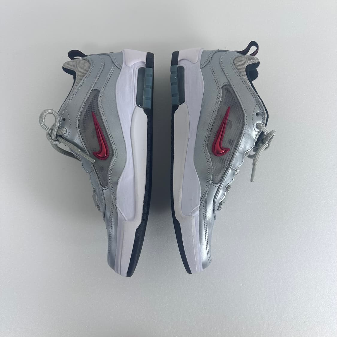 NIKE 나이키 에어맥스 이샤드 메탈릭 실버 스니커즈 280 상품이미지4