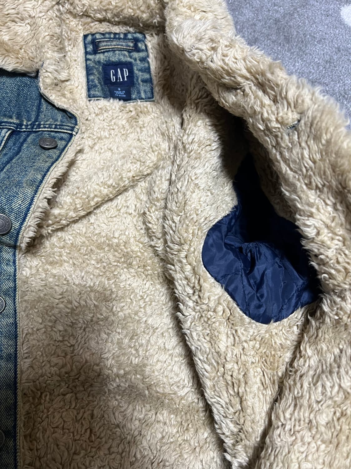 GAP 퍼 데님 자켓 상품이미지5