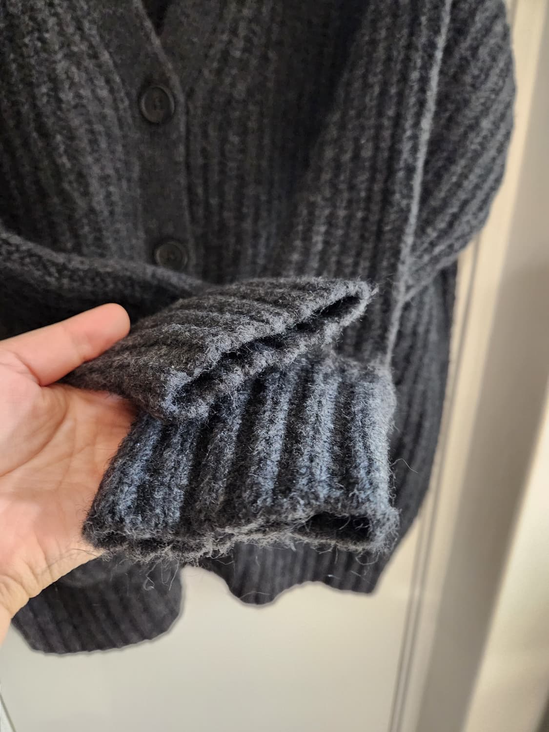 유니클로 로우게이지 브이넥 가디건 상품이미지5