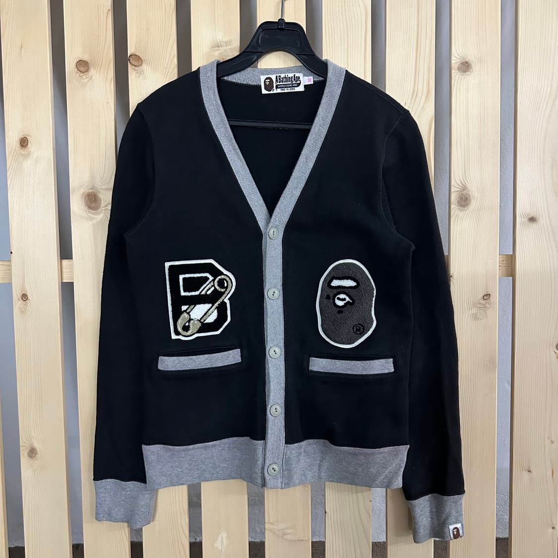 (XS) 베이프 블랙 니트 가디건 상품이미지1