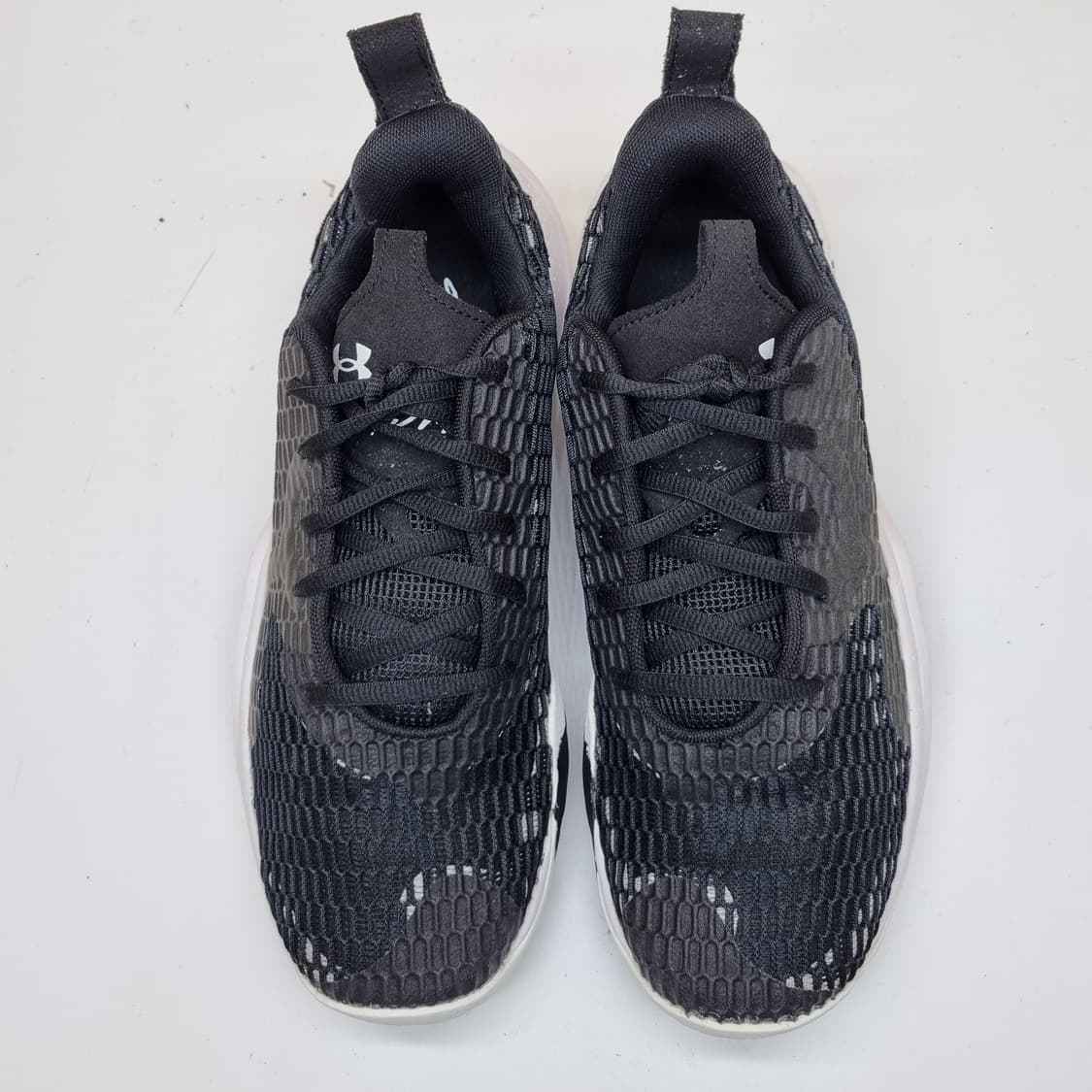 언더아머 스펀3 블랙 농구화 250. 상품이미지2