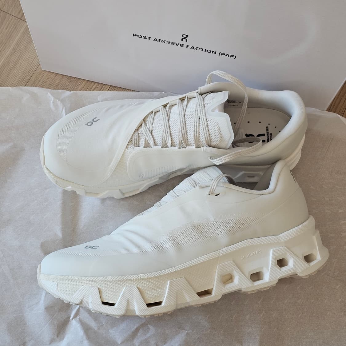 290 새제품) ON 온 러닝 X PAF 파프 클라우드 몬스터 하이퍼 상품이미지1