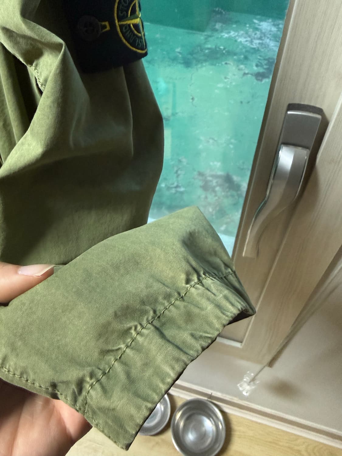 스톤아일랜드 22fw 오버셔츠 카키색 xl  상품이미지4