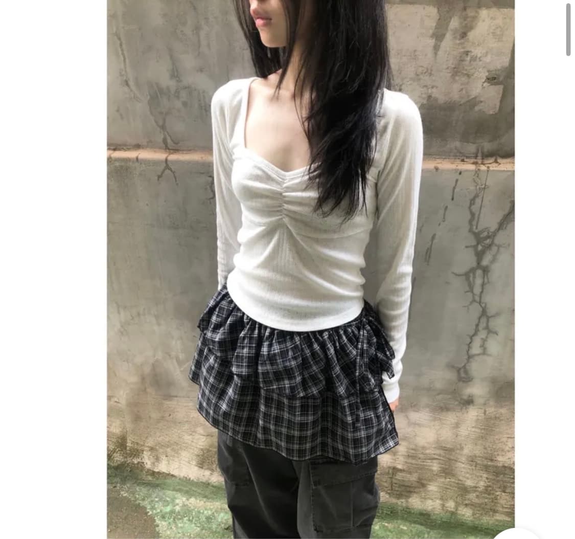 미스티 펀칭 라인 티 상품이미지1