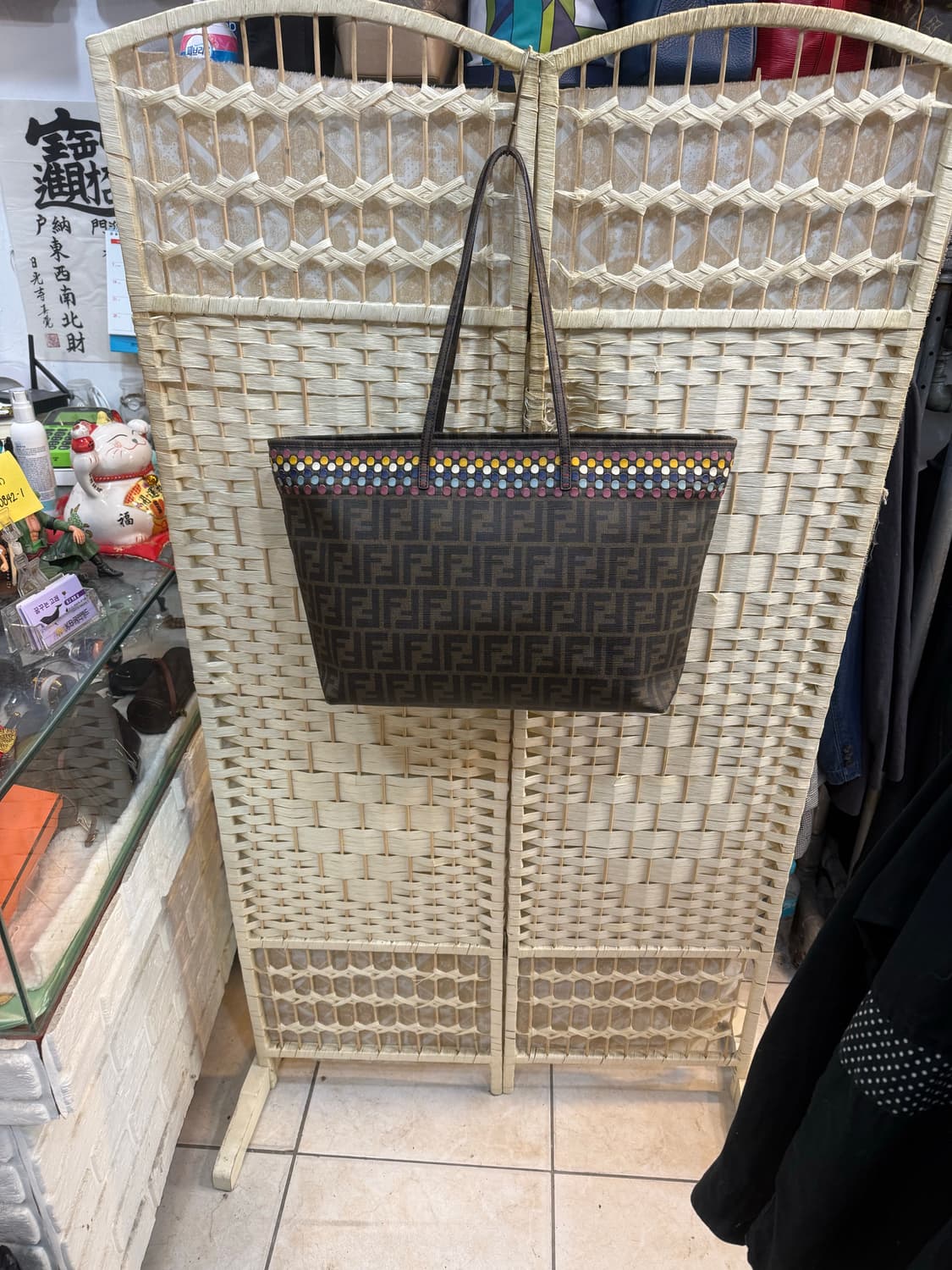 정품 펜디 주카 쇼퍼백 팝니다 상품이미지1