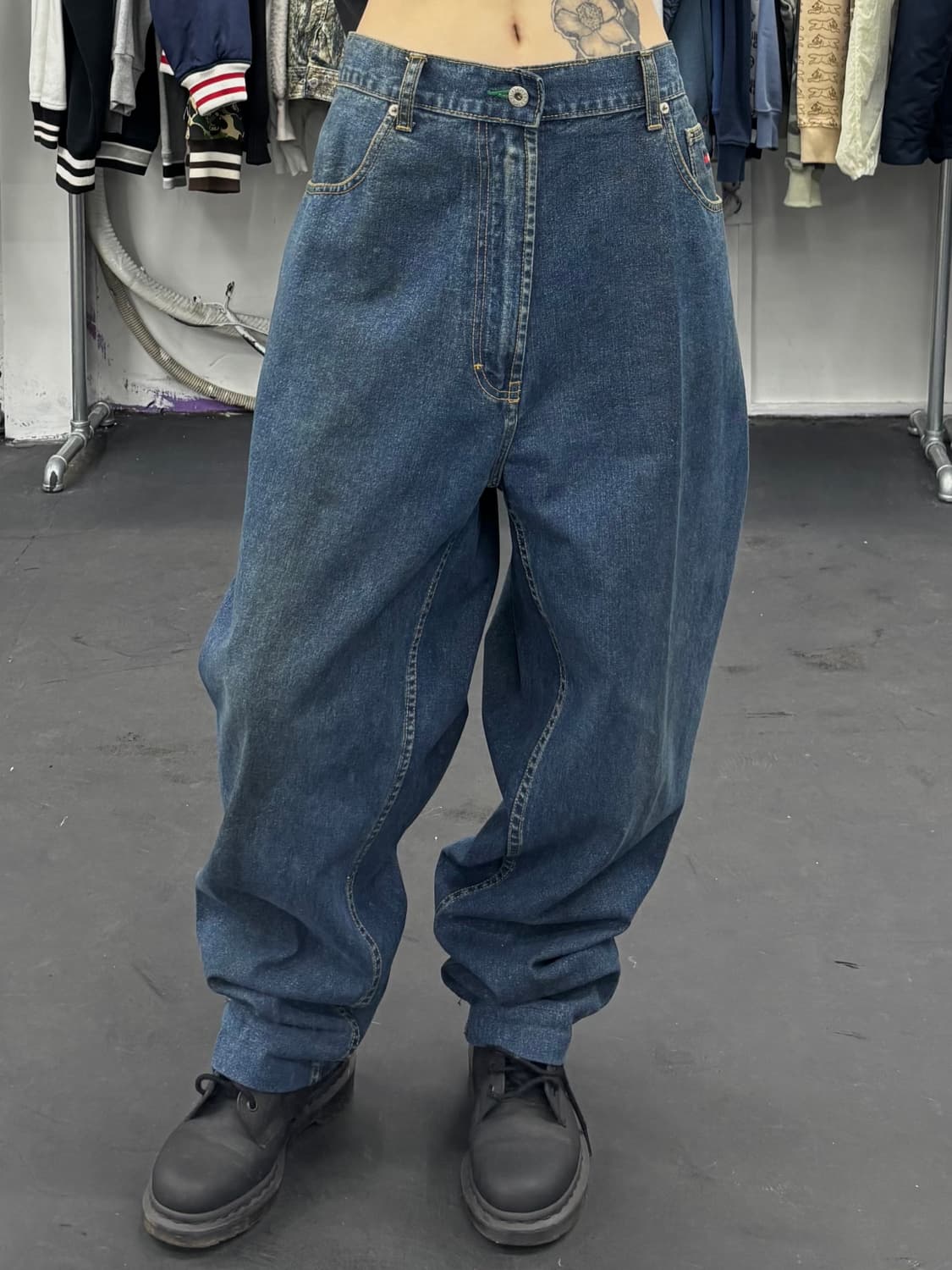 타미 힐피거 올드스쿨 빅로고 데님팬츠 상품이미지3