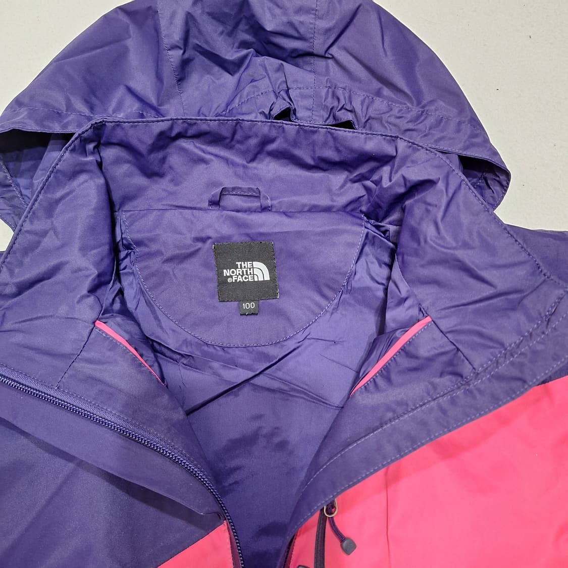 노스페이스  바람막이100 상품이미지3