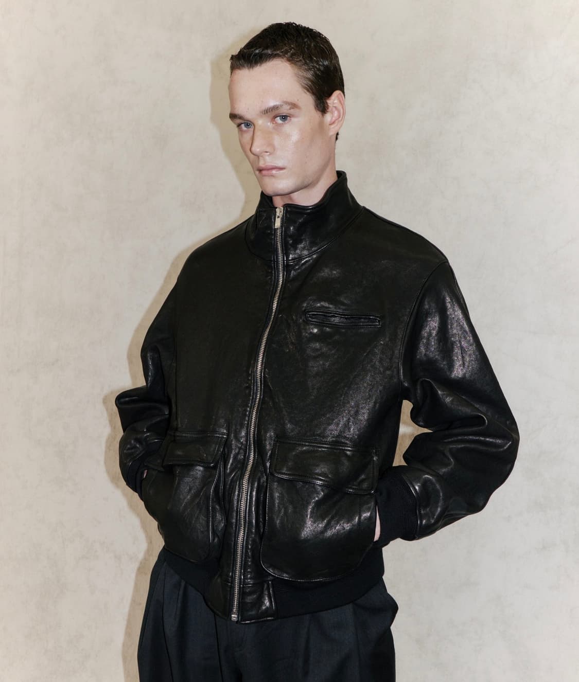 퍼스트플로어 하이넥 렘 레더 자켓  48 사이즈 초판 상품이미지2