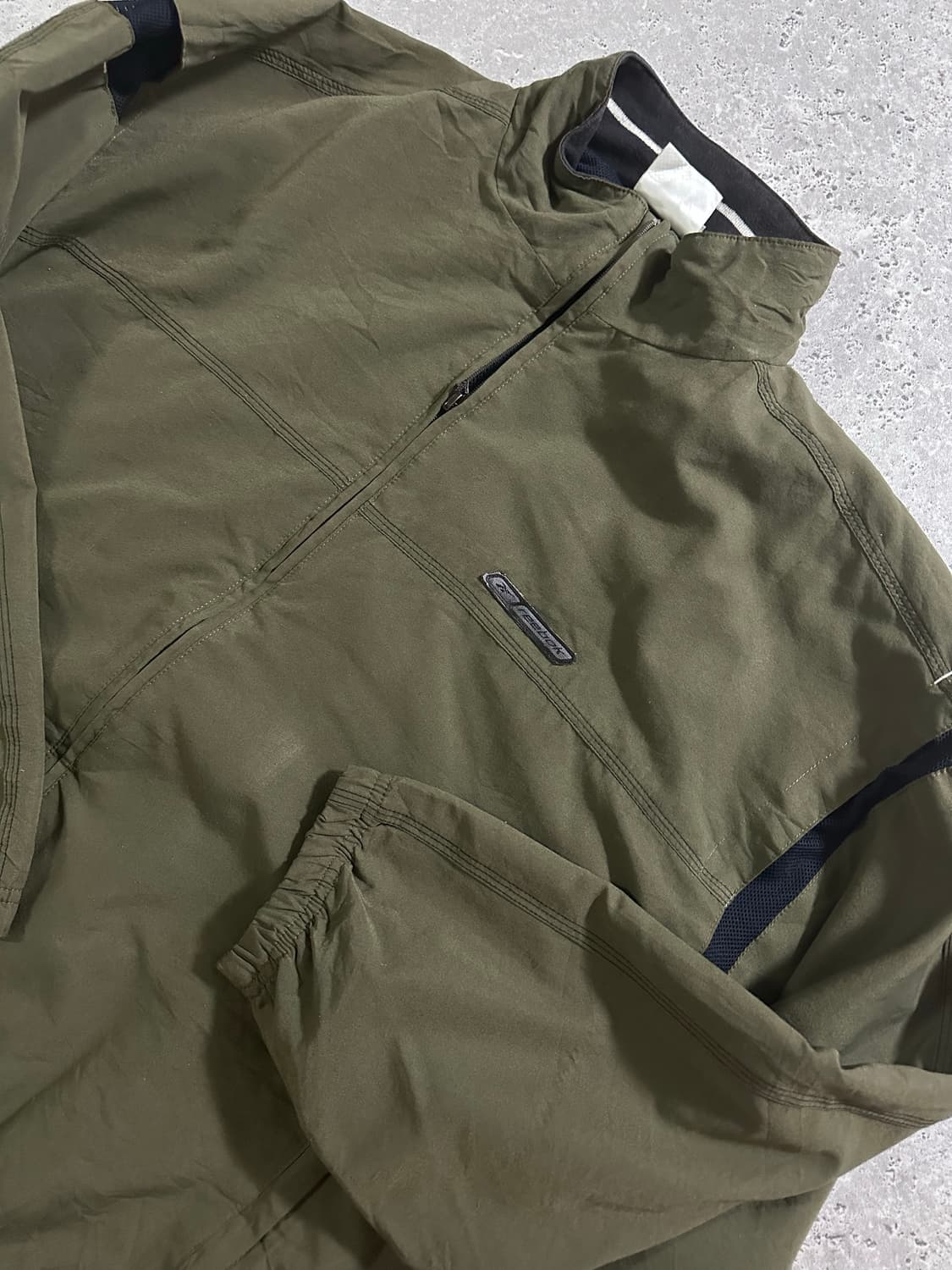 Reebok 올드스쿨 파이핑 배색 빈티지 바람막이 상품이미지1