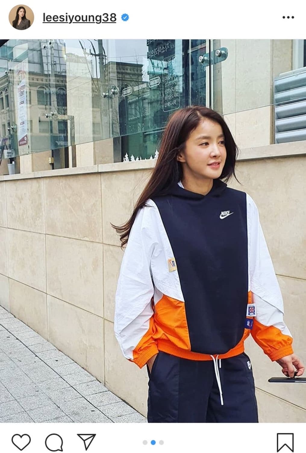 여성) 나이키 NSW 신형 20ss 아이콘 클래쉬 우븐 바람막이 후드티 상품이미지1