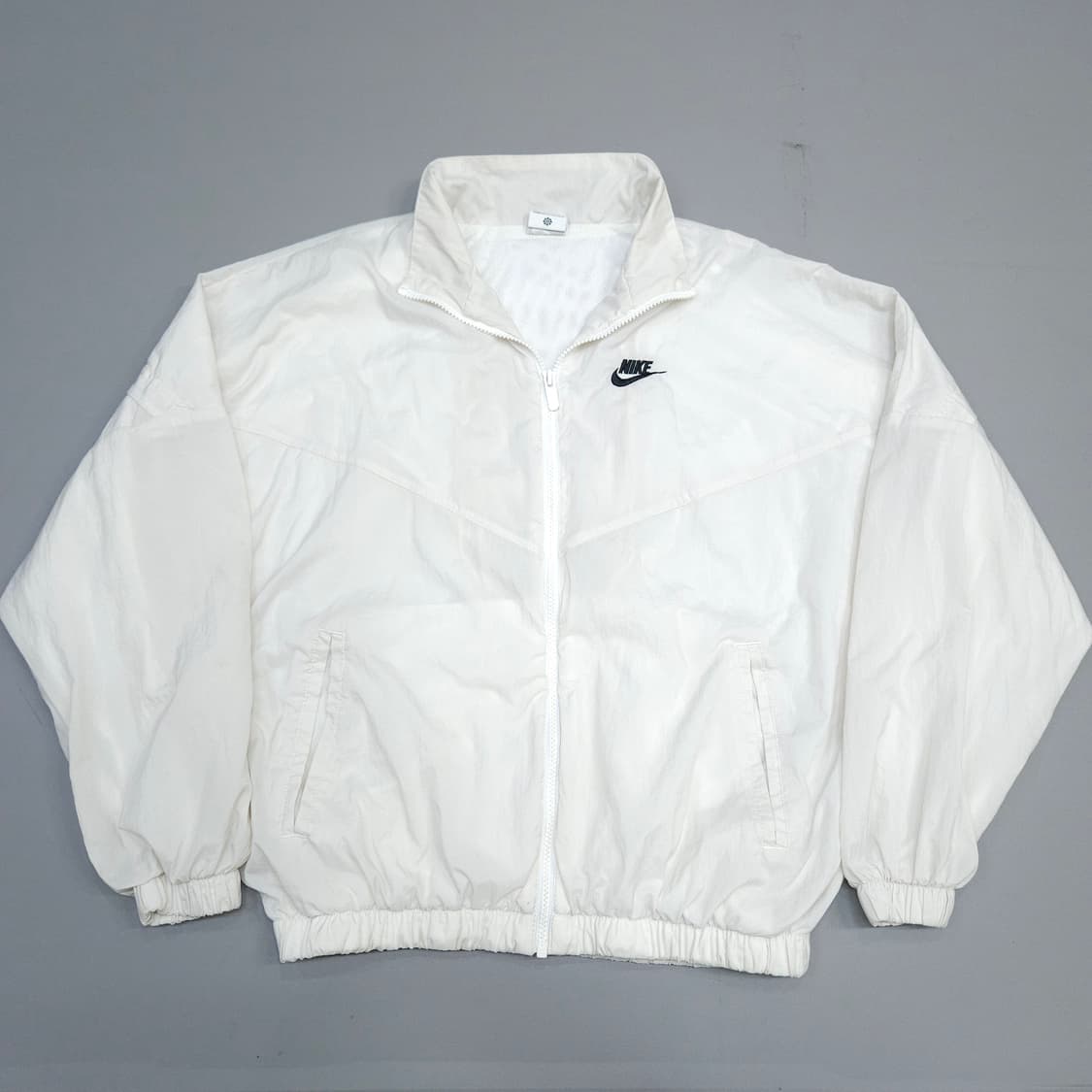 나이키 에센셜 윈드러너 m 상품이미지2