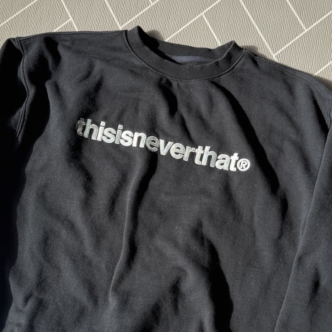 디스이즈네버댓 맨투맨 상품이미지3