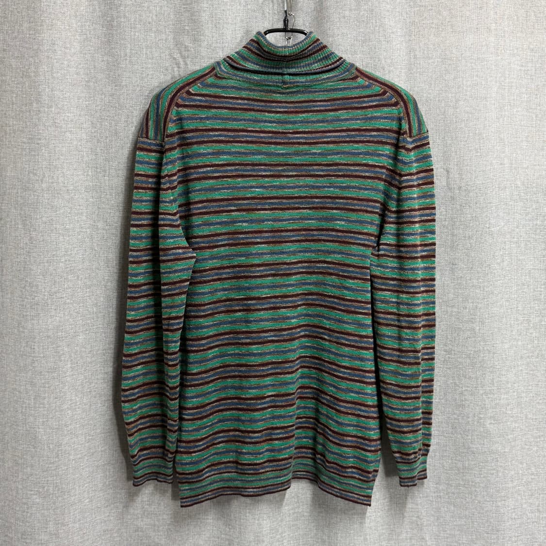 ​[L] 미쏘니 스포츠 하이넥 목폴라 긴팔 니트 상품이미지4