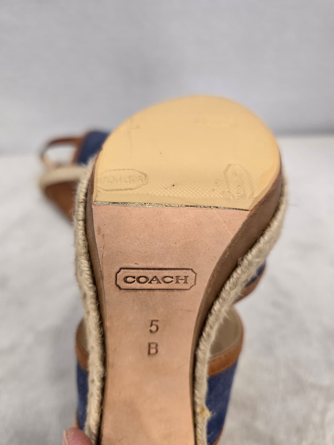거의새거) 코치 데님 힐 샌들 225 상품이미지10