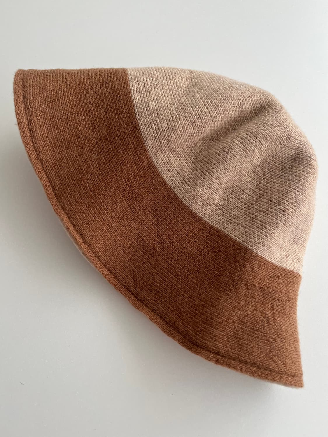 화이트샌즈 울 리버시블 버킷햇 베이지 상품이미지2