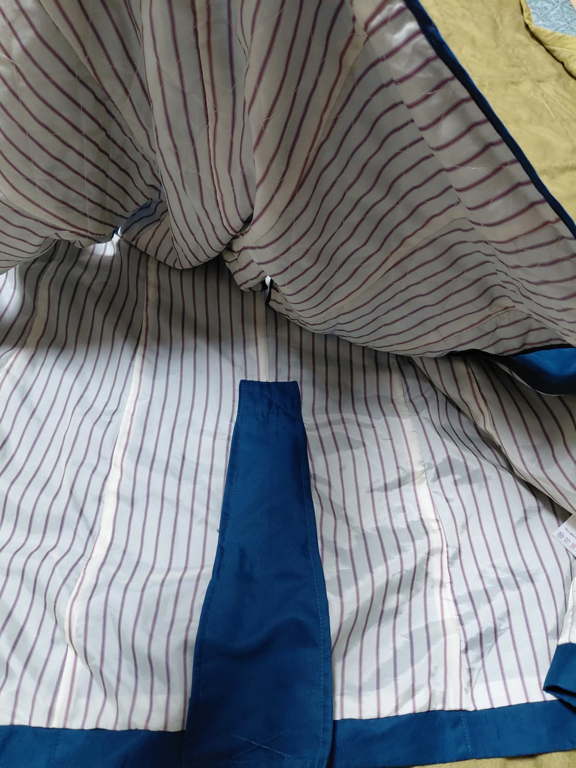 STACY 오네갸루 네이비 스트라이프 안감 트렌치코트 상품이미지3