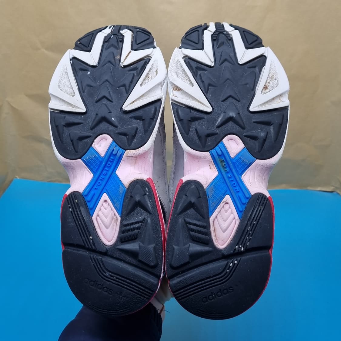 아디다스 팔콘 운동화245  상품이미지3