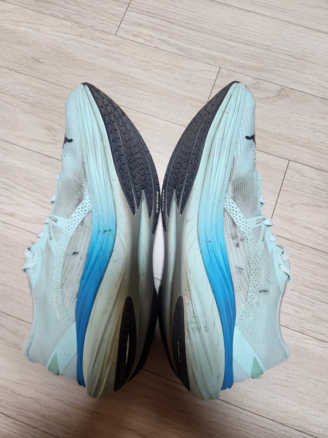 [푸마] 디비에이트 나이트로3 러닝화 285사이즈 상품이미지6