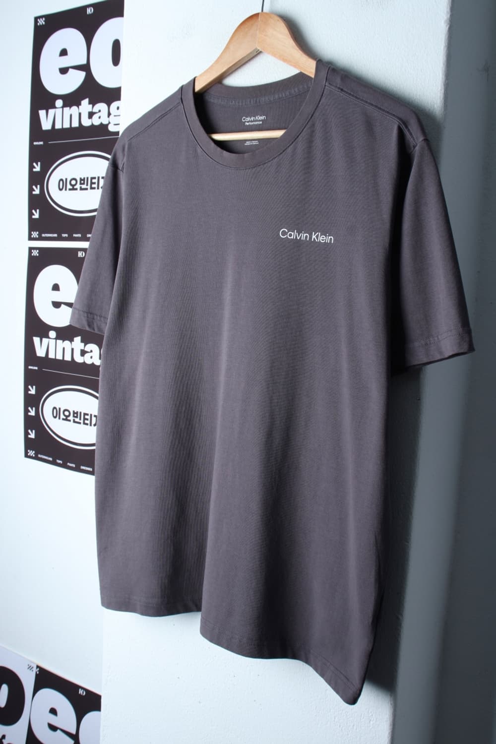 (XL-2XL) 캘빈클라인 반팔 티셔츠 스몰로고 차콜 놈코어-H32102 상품이미지1