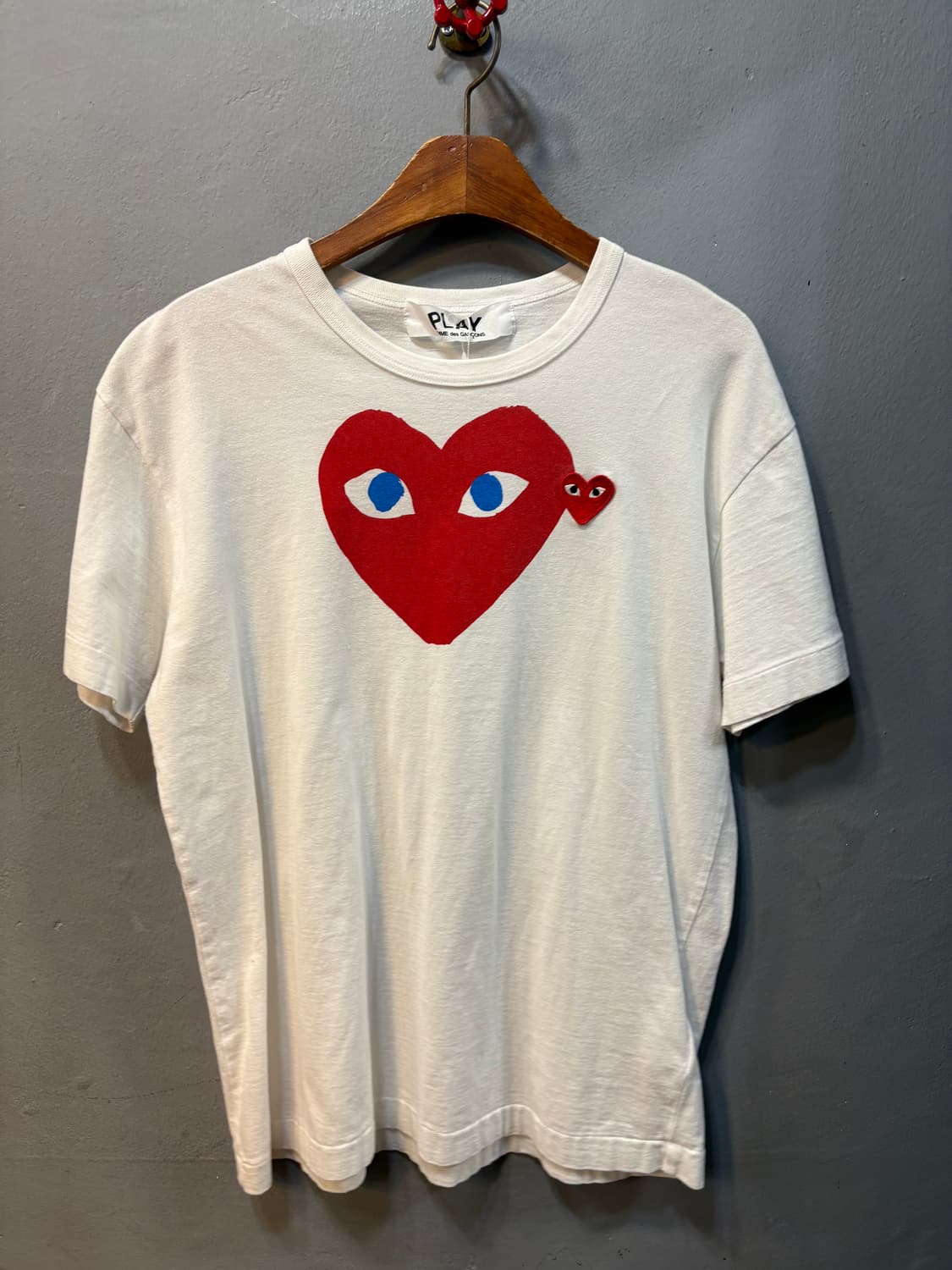 꼼데가르송 플레이 빅 하트 로고 반팔 티셔츠 상품이미지2