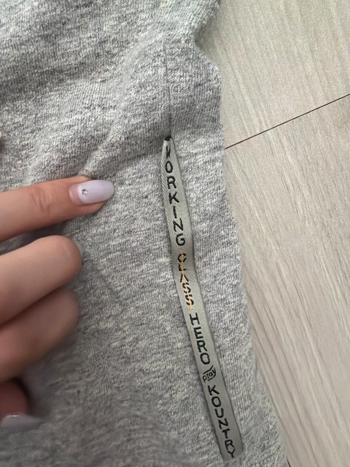 캐피탈 그레이 반팔티 s 상품이미지3