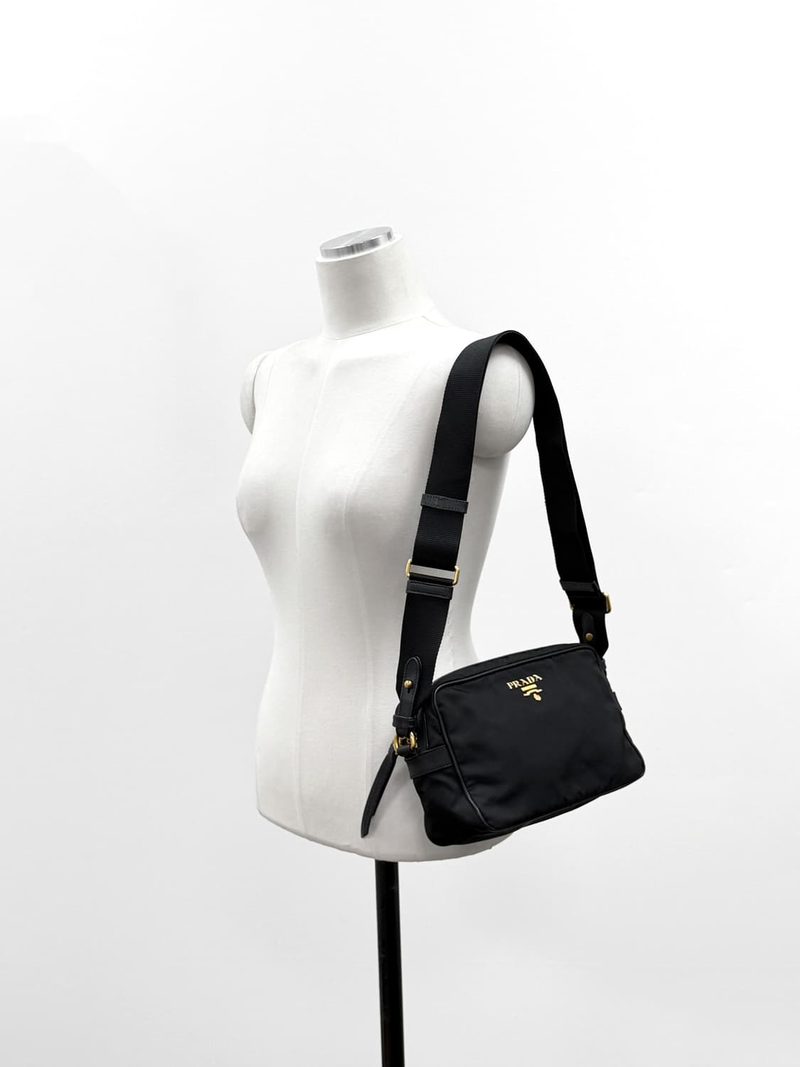 프라다 포코노 1BH089 카메라 백 상품이미지2