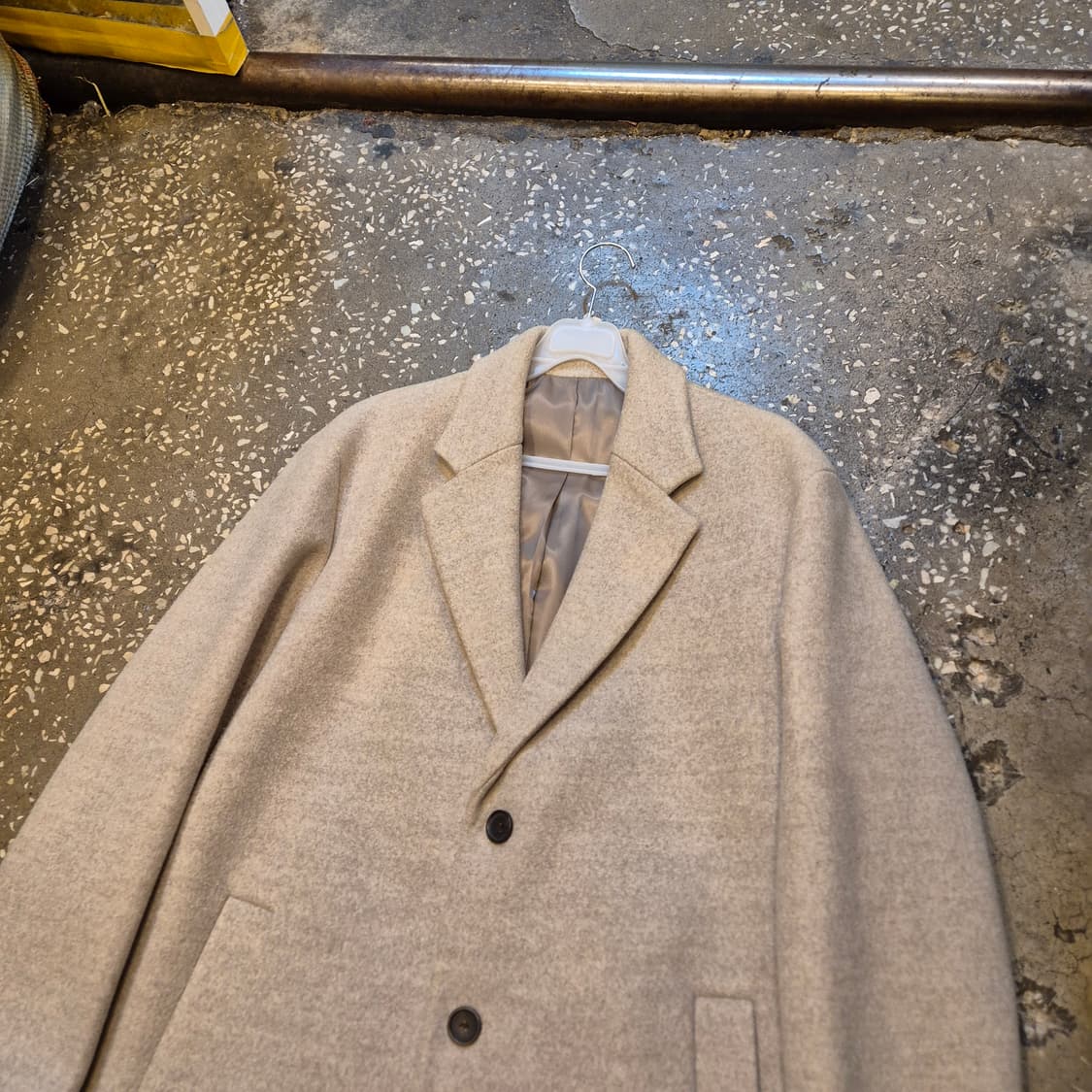 L(착샷잇음) 베이지 싱글롱코트  상품이미지6