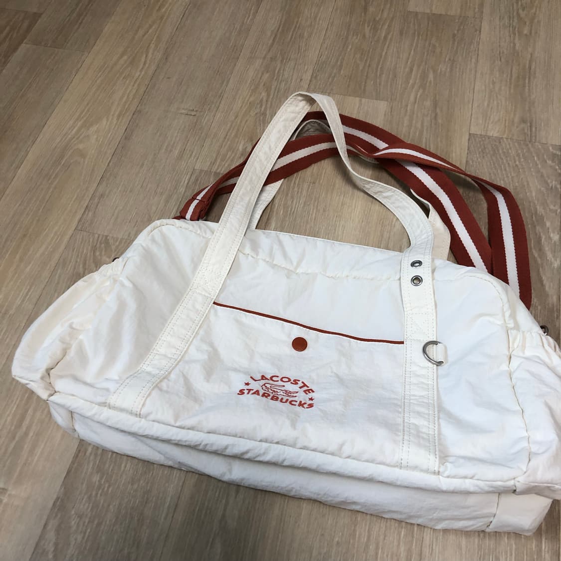 OS) 라코스테 X 스타벅스 LACOSTE 멀티플 보스턴백 아이보리 상품이미지8