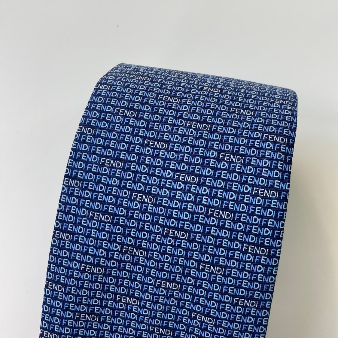 (새상품급)펜디 영문모노그램 FENDI 명품 정품넥타이 상품이미지6
