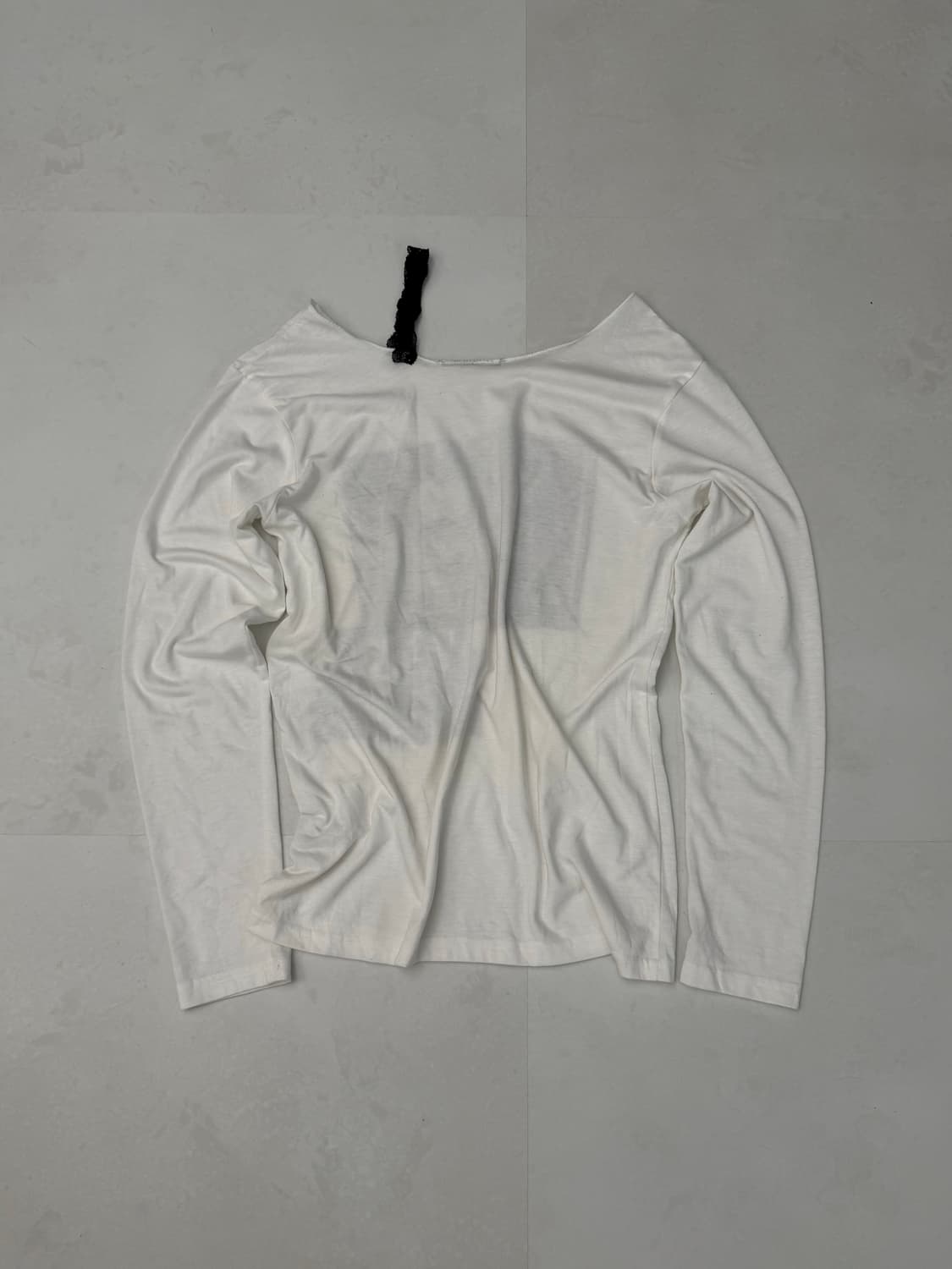 오프숄더 그래픽 프린팅  상품이미지5