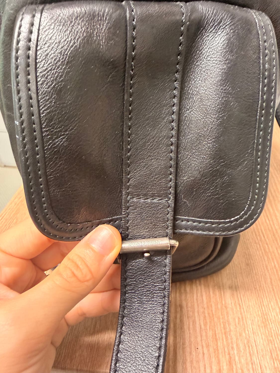 생로랑 버킷백 상품이미지4