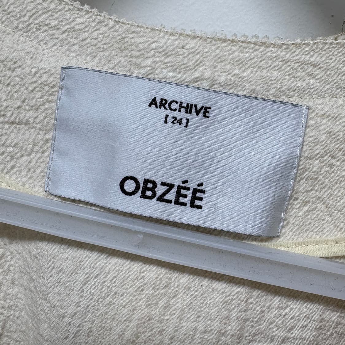 한섬 OBZEE 퍼프 블라우스  상품이미지3