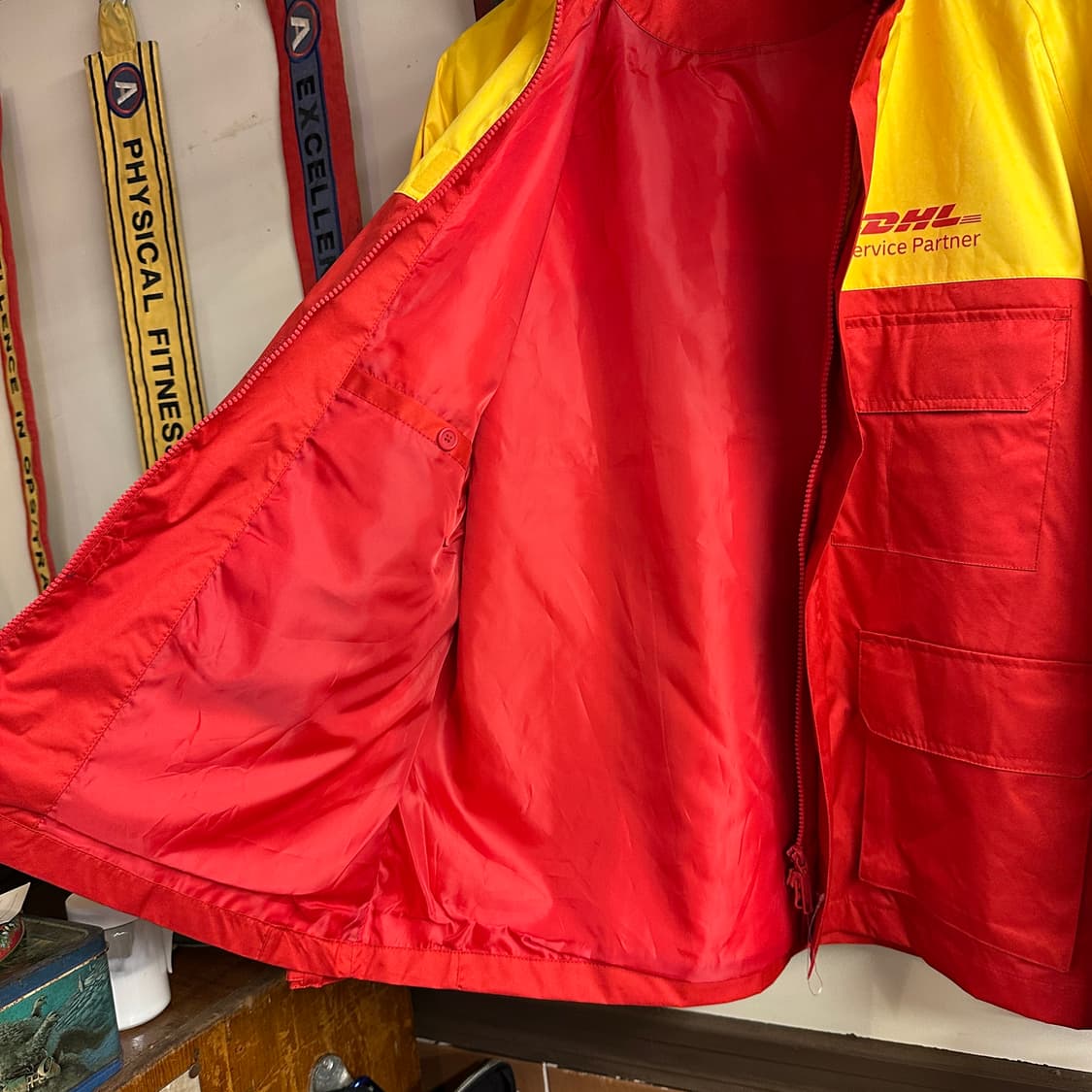 DHL Service Partner 바람막이 자켓 상품이미지4