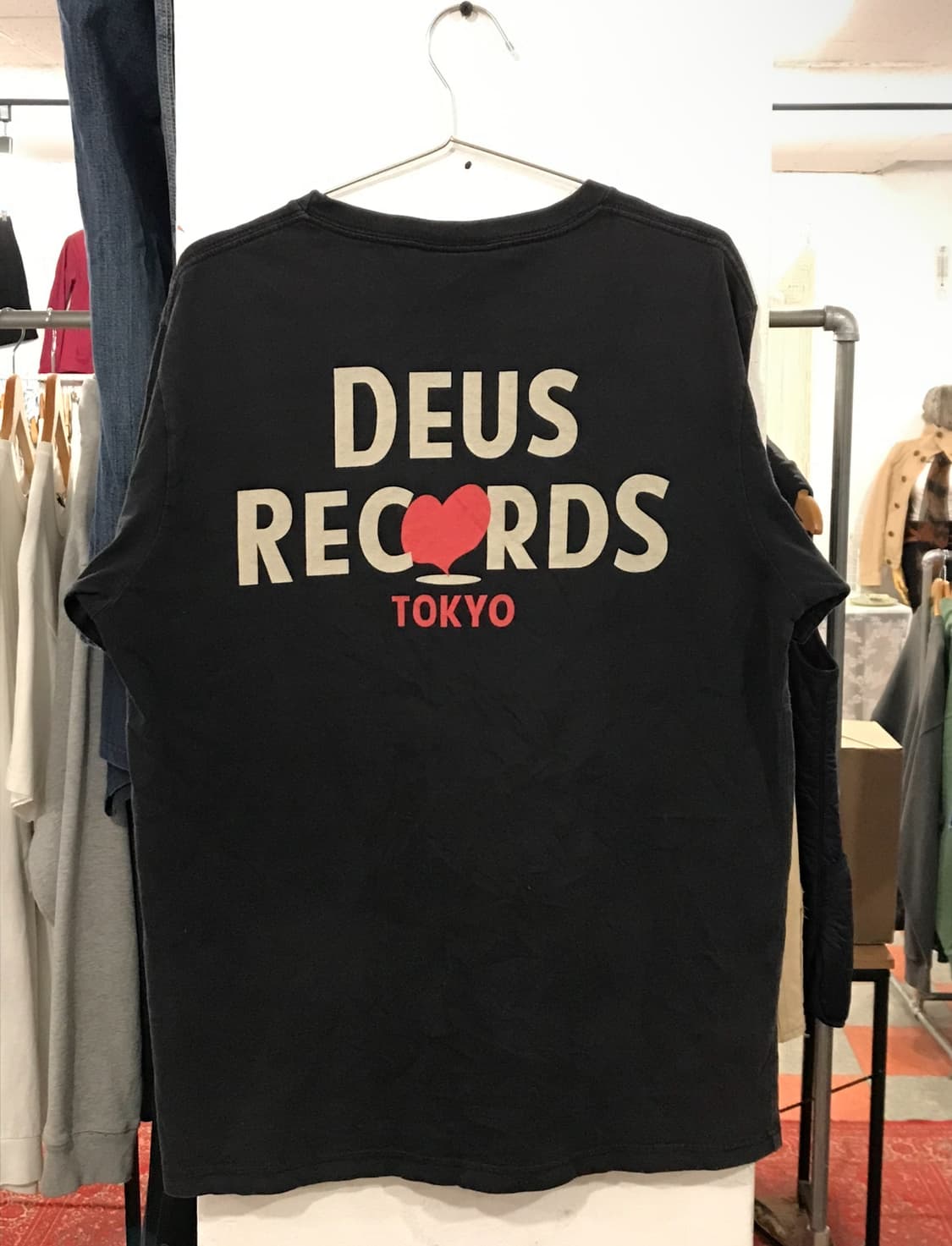 데우스 반팔 상품이미지2