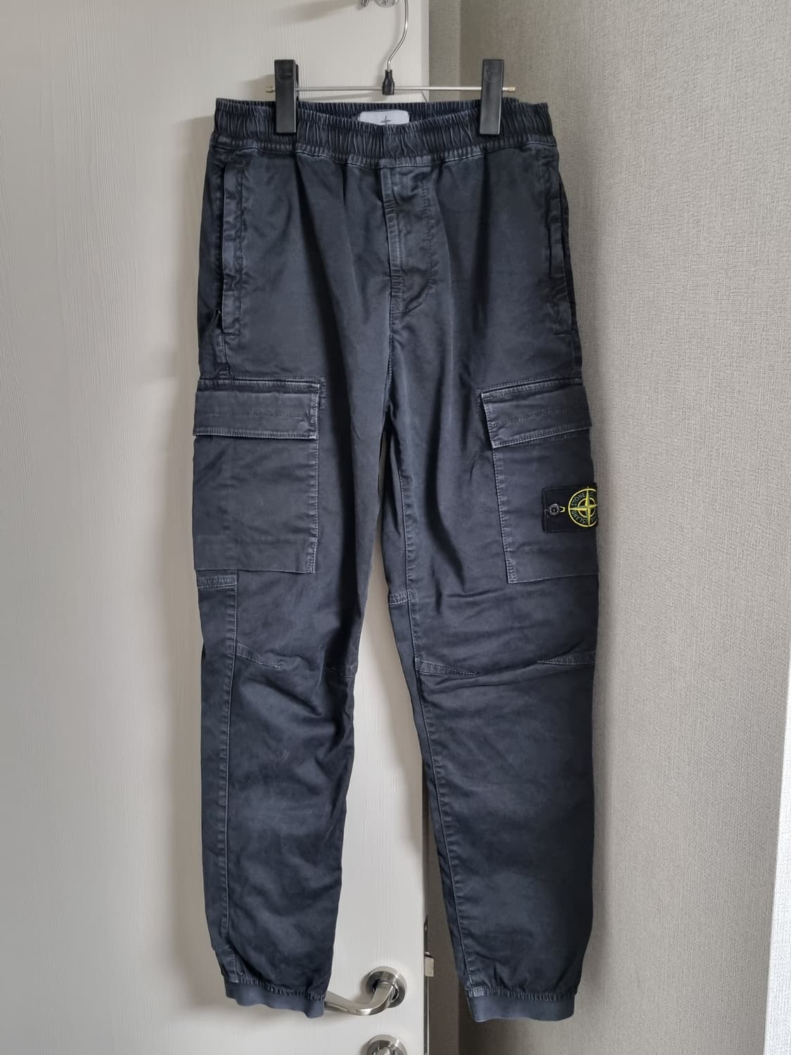 스톤아일랜드 카고바지 조거팬츠 상품이미지1