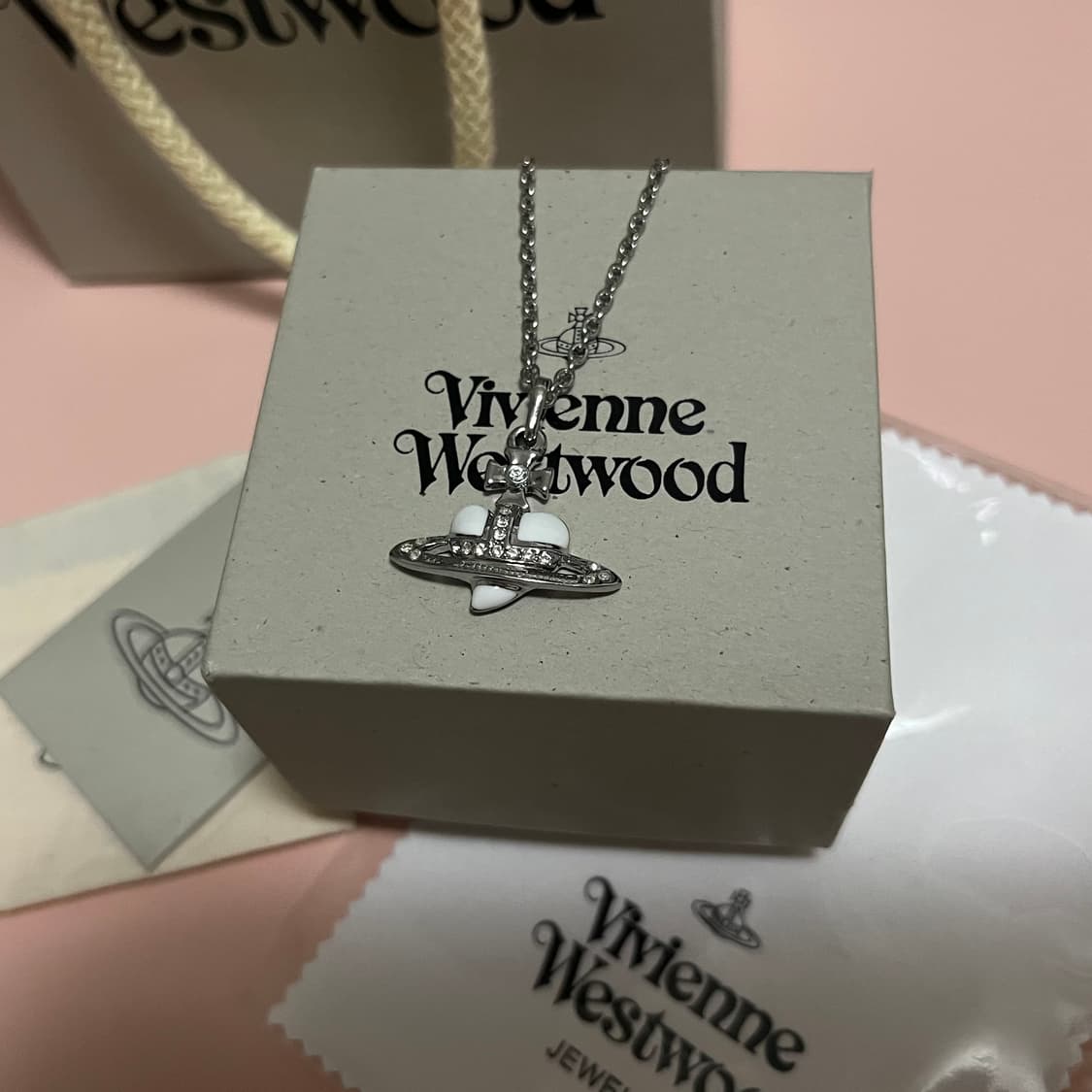 비비안웨스트우드 화이트 디아망떼 목걸이 풀박스 상품이미지1