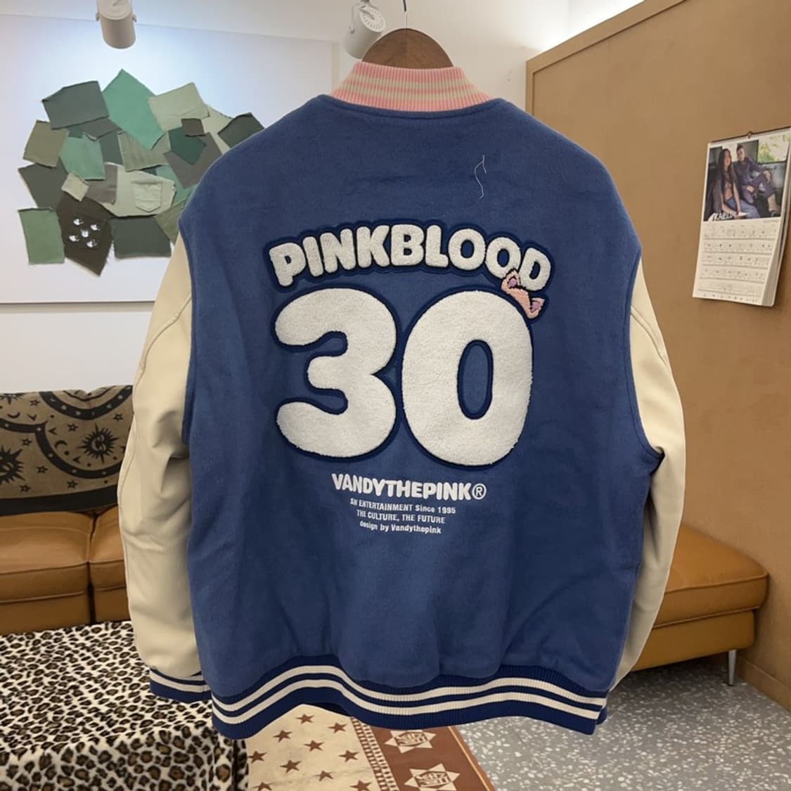 반디더핑크 X SM 엔터테이먼트 아티스트 바시티 자켓 XL C09574 상품이미지4